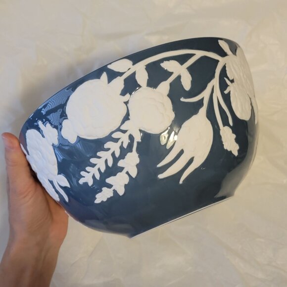 NEW Anthropologie Turkuaz Kitchen Posy Serving Bowl Iris Blue White Collection - Picture 2 of 9